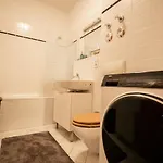 Wunderschoen Gepflegter Altbau, Aufzug Διαμέρισμα *