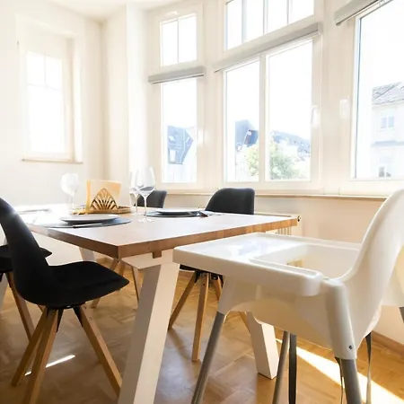 Wunderschoen Gepflegter Altbau, Aufzug Apartment Chemnitz