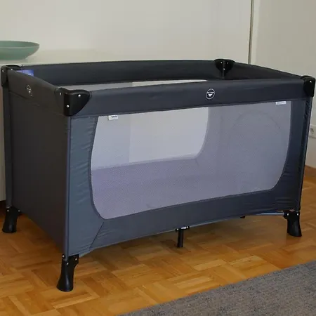 Wunderschoen Gepflegter Altbau, Aufzug *