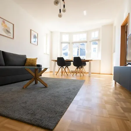 Wunderschoen Gepflegter Altbau, Aufzug * Κέμνιτς