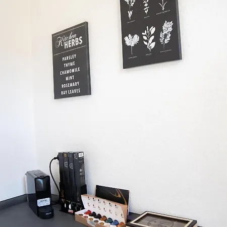 Wunderschoen Gepflegter Altbau, Aufzug דירה קמניץ