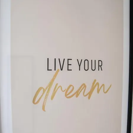 Wunderschoen Gepflegter Altbau, Aufzug דירה *