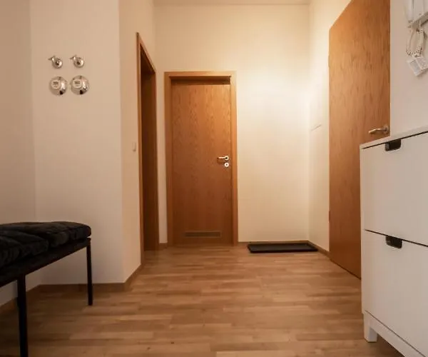 Wunderschoen Gepflegter Altbau, Aufzug