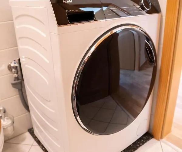 Wunderschoen Gepflegter Altbau, Aufzug Apartamento *