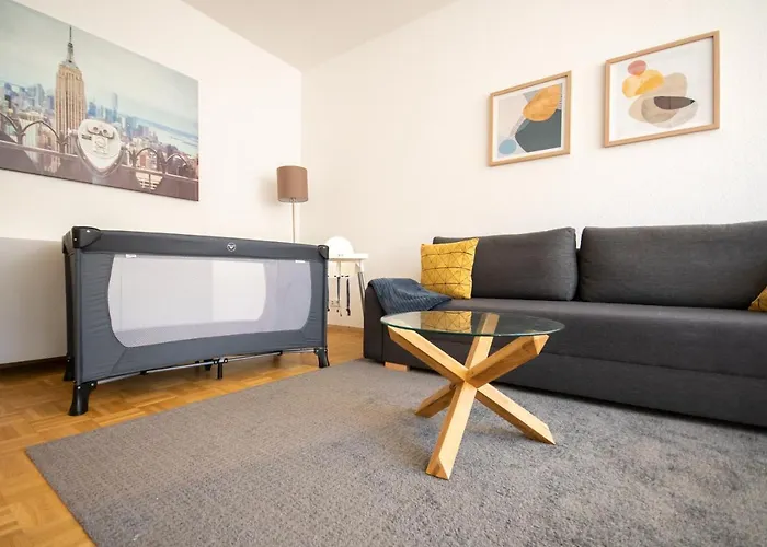 Wunderschoen Gepflegter Altbau, Aufzug Chemnitz